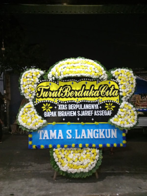 Papan Bunga Duka di Roa Malaka